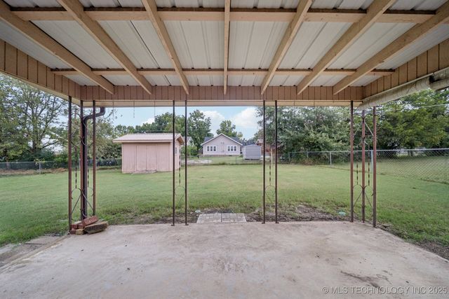 1313 E 11th Street, Okmulgee, OK 74447