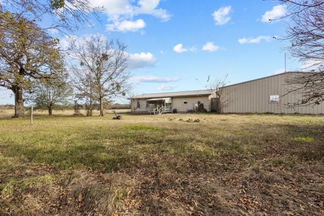 1841 County Road 36080, Honey Grove, TX 75446