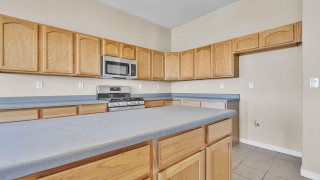 308 Encantado Ridge Court NE, Rio Rancho, NM 87124