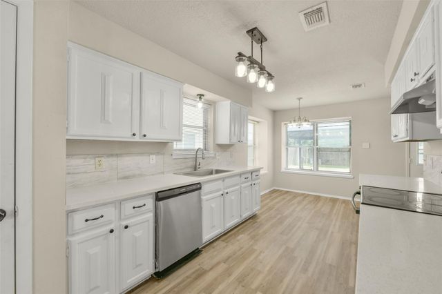 14854 Shottery Drive, Houston, TX 77015