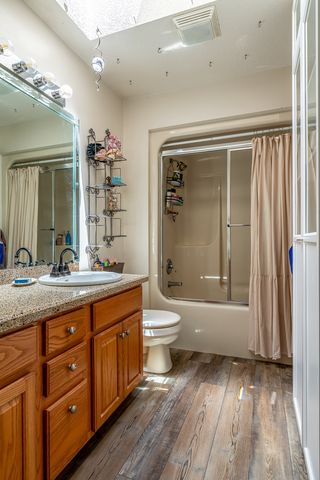 16902 206th Street, Davenport, IA 52806