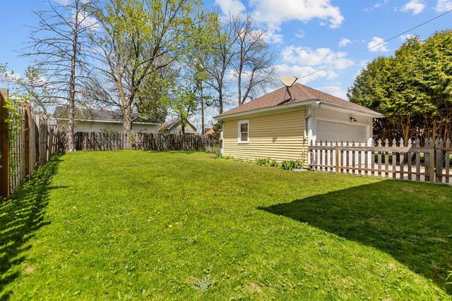 1028 W SUMMER STREET, Appleton, WI 54914