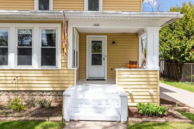 1028 W SUMMER STREET, Appleton, WI 54914