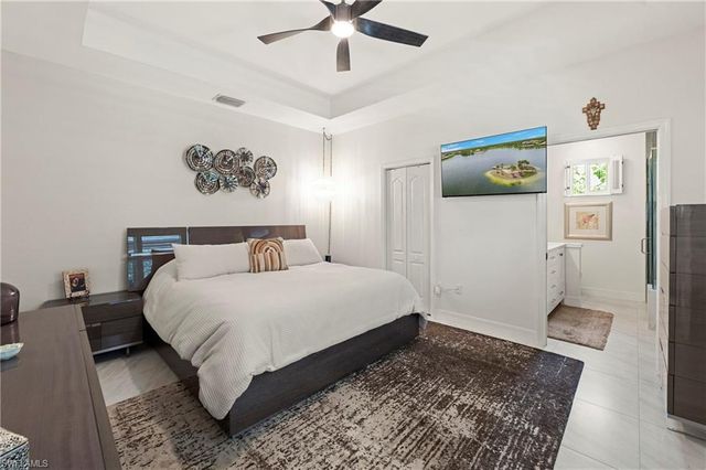 9372 Lake Abby LN, Bonita Springs, FL 34135