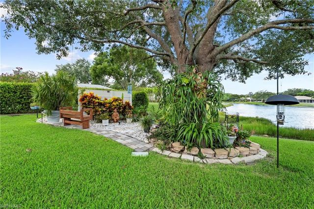 9372 Lake Abby LN, Bonita Springs, FL 34135