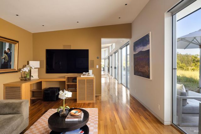 200 Mountain King Rd, Lagunitas, CA 94938