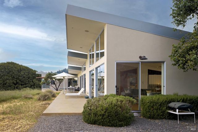 200 Mountain King Rd, Lagunitas, CA 94938