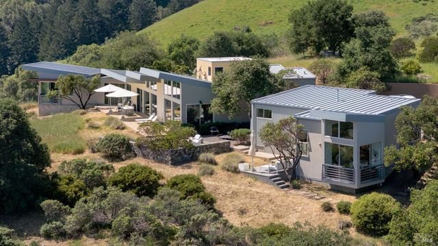 200 Mountain King Rd, Lagunitas, CA 94938