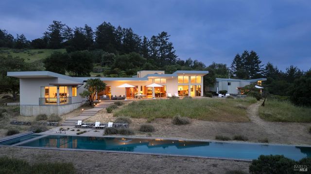 200 Mountain King Rd, Lagunitas, CA 94938