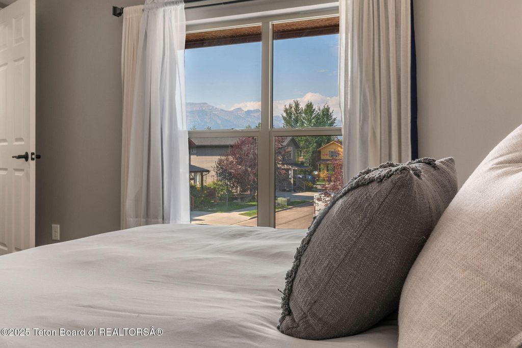 1255 ALLEN Way, Jackson, WY 83001 photo 8