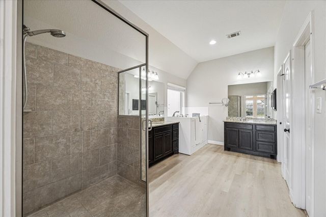 1235 Mystic River Lane, Rosenberg, TX 77471