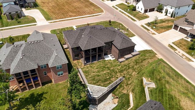 6006 S Maryland Avenue, Springfield, MO 65810