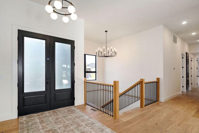 6006 S Maryland Avenue, Springfield, MO 65810