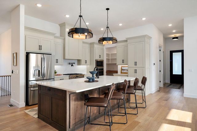 6006 S Maryland Avenue, Springfield, MO 65810