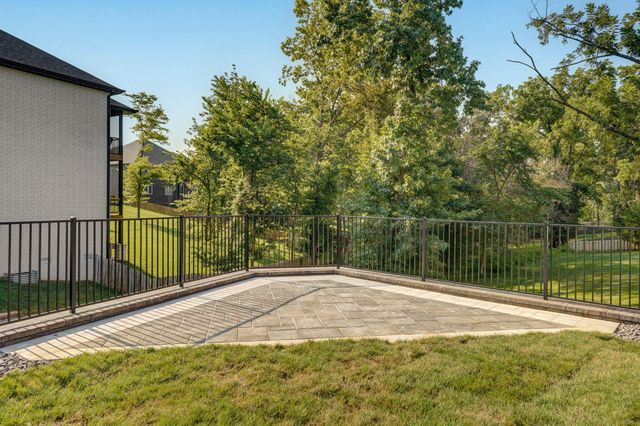 6006 S Maryland Avenue, Springfield, MO 65810