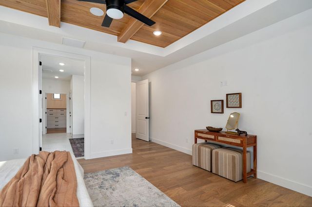 6006 S Maryland Avenue, Springfield, MO 65810