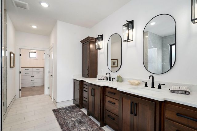 6006 S Maryland Avenue, Springfield, MO 65810