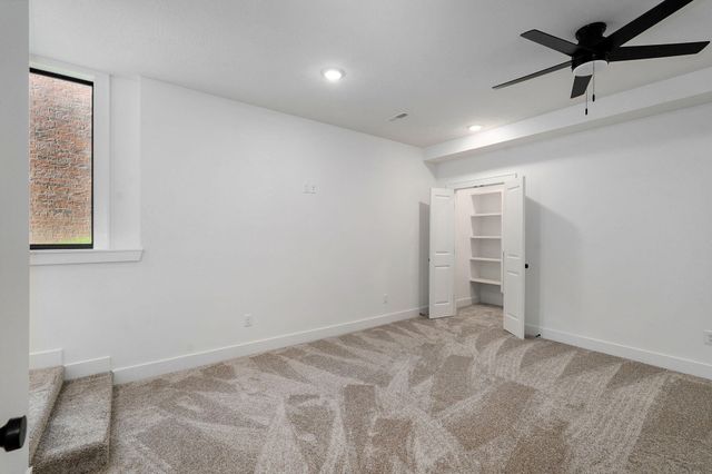 6006 S Maryland Avenue, Springfield, MO 65810