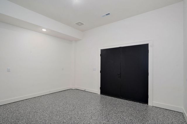 6006 S Maryland Avenue, Springfield, MO 65810