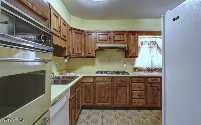 2000 E Idaho Avenue, Las Cruces, NM 88001