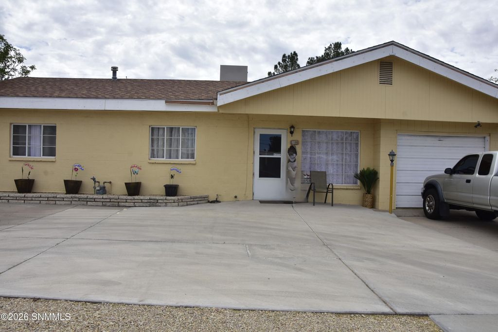 2000 E Idaho Avenue, Las Cruces, NM 88001
