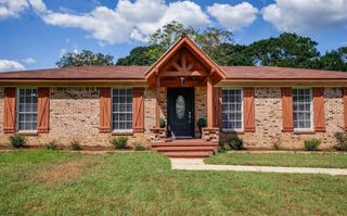 8134 Brunson Avenue, Semmes, AL 36575