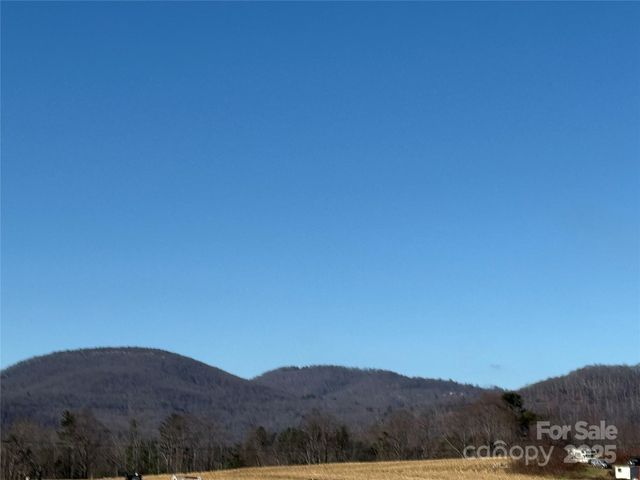 511 Laughter Road, Hendersonville, NC 28792