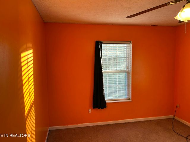 132 Ridgefield Drive, Dandridge, TN 37725