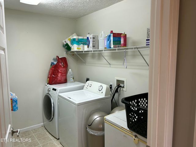 132 Ridgefield Drive, Dandridge, TN 37725