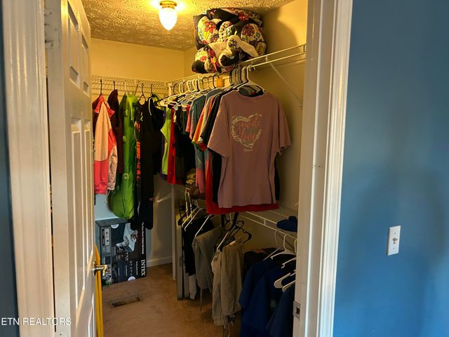 132 Ridgefield Drive, Dandridge, TN 37725