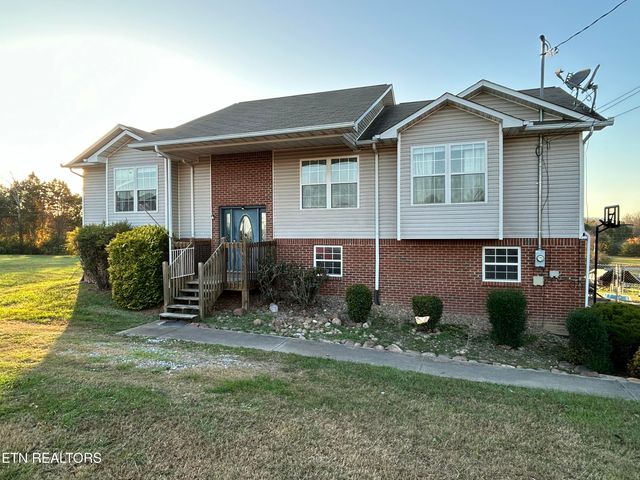 132 Ridgefield Drive, Dandridge, TN 37725