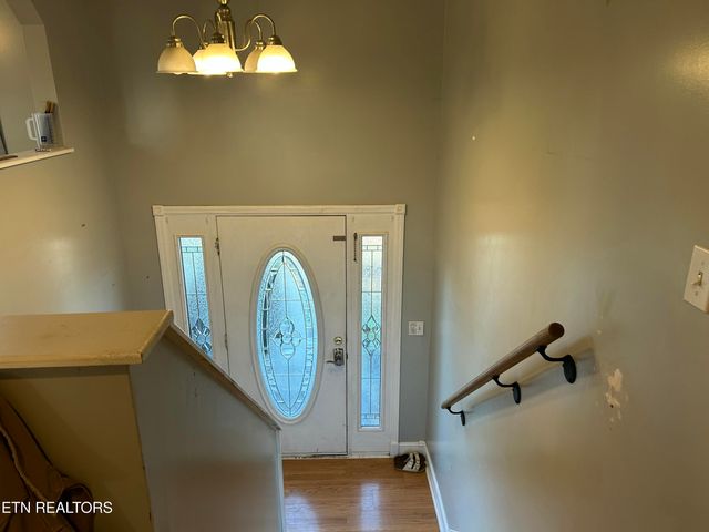 132 Ridgefield Drive, Dandridge, TN 37725