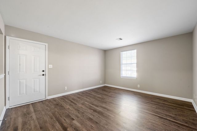 155 Jack Miller Blvd Apt 6, Clarksville, TN 37042