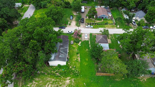 206 Clark Street, Richmond, TX 77469