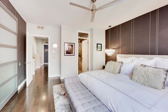 511 N PEORIA Street, Chicago, IL 60642