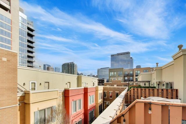 511 N PEORIA Street, Chicago, IL 60642