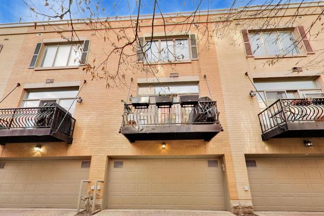 511 N PEORIA Street, Chicago, IL 60642