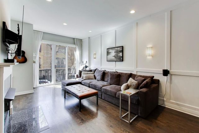 511 N PEORIA Street, Chicago, IL 60642