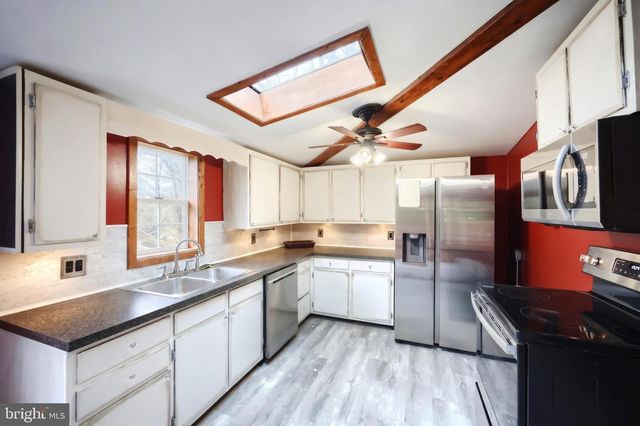65 PINE CREEK LN, York, PA 17404