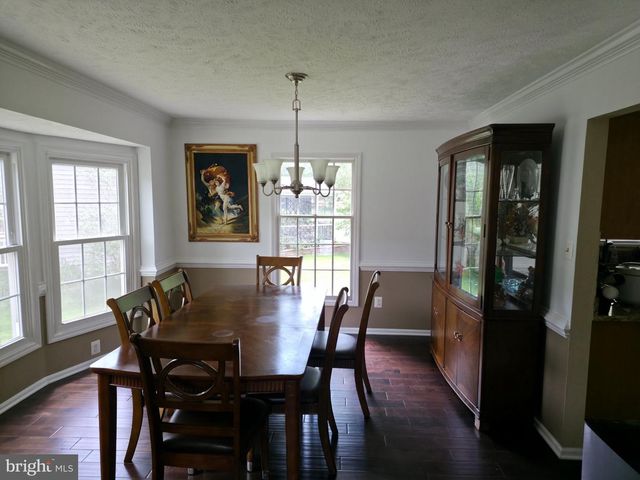 12501 CROSS COUNTRY LN, Reston, VA 20191