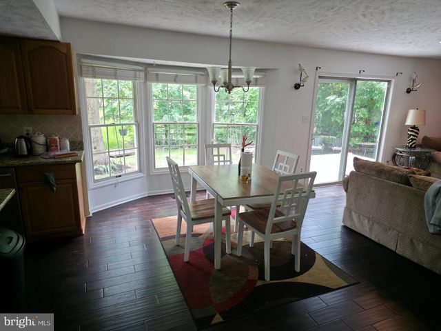 12501 CROSS COUNTRY LN, Reston, VA 20191