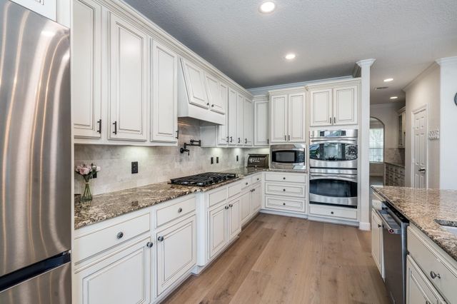 12318 Crest Haven Lane, Cypress, TX 77433