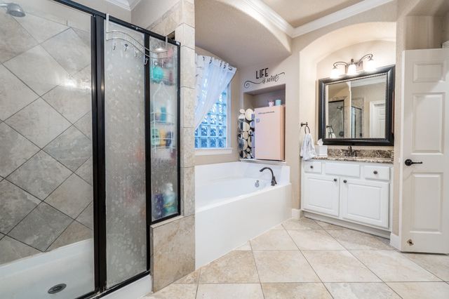 12318 Crest Haven Lane, Cypress, TX 77433