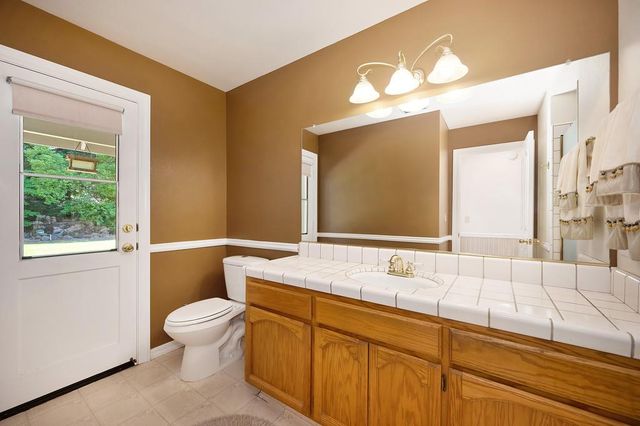 116 Raeanne Ln, Folsom, CA 95630