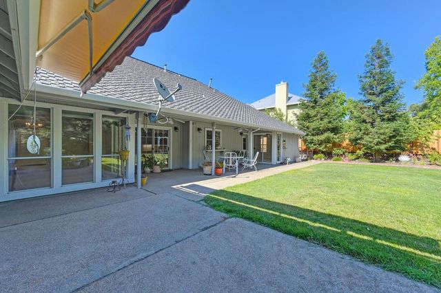 116 Raeanne Ln, Folsom, CA 95630