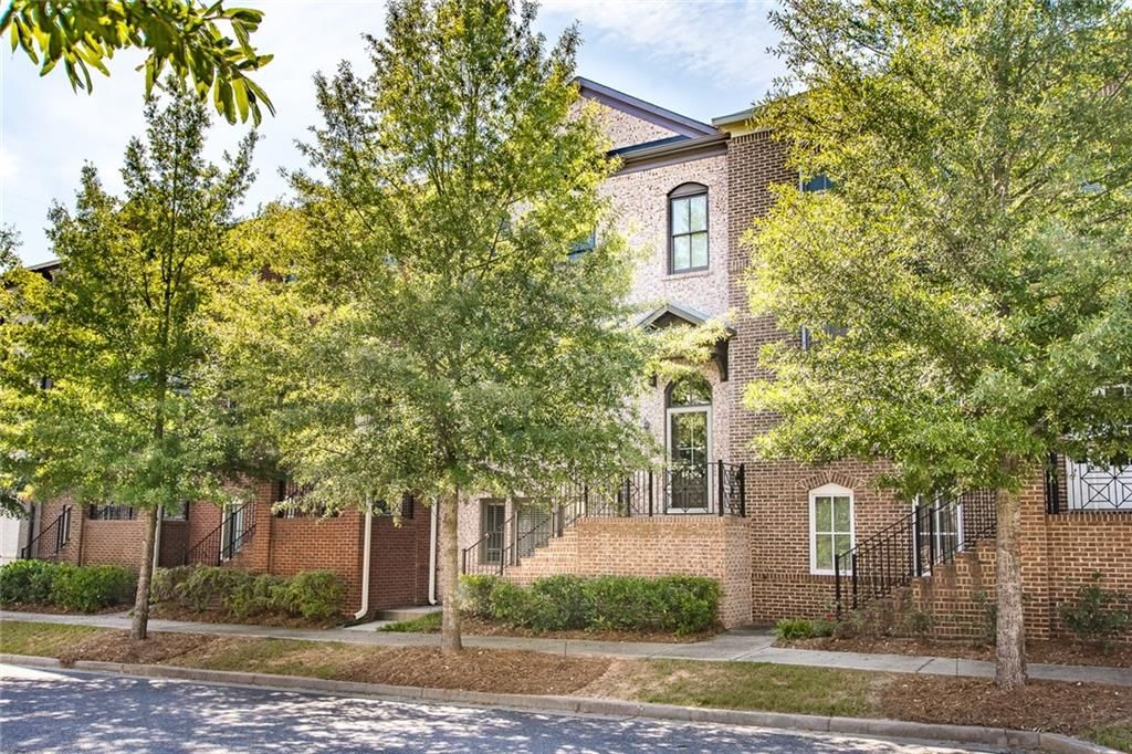 528 Twinrose Way, Alpharetta, GA 30004