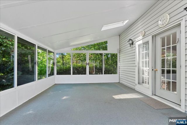 74 Van Blarcom Lane, Wyckoff, NJ 07481