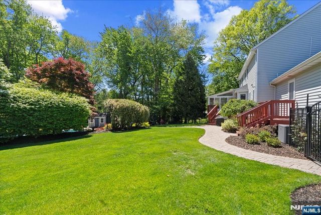 74 Van Blarcom Lane, Wyckoff, NJ 07481