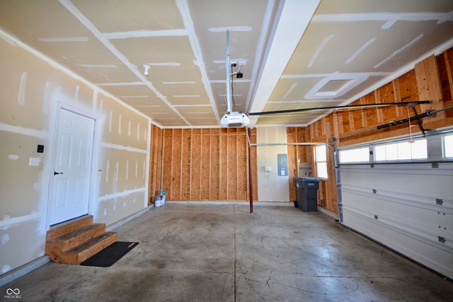 5745 Sly Fox Lane, Indianapolis, IN 46237