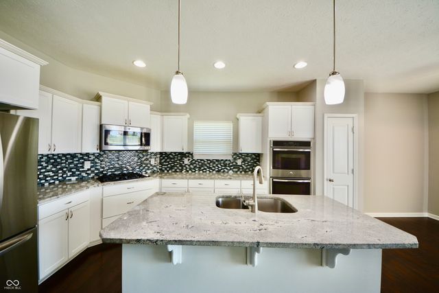 5745 Sly Fox Lane, Indianapolis, IN 46237